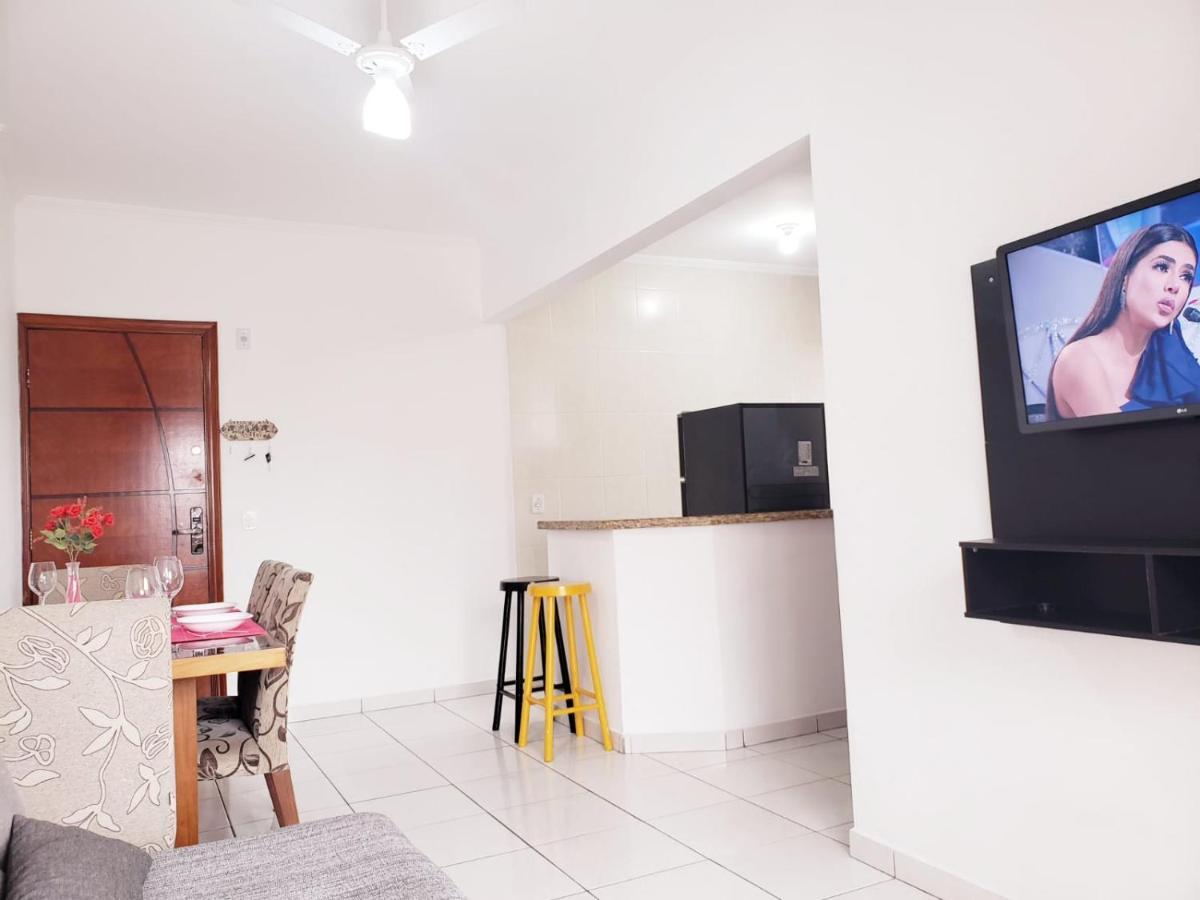 Lindo Apto 300M Praia Da Ocian E Centro - Vista Mar- Varanda Sacada - Wi-Fi 300 Mbps - Vaga De Garagem - Acomoda Ate 6 Pessoas Apartment Praia Grande  Exterior photo