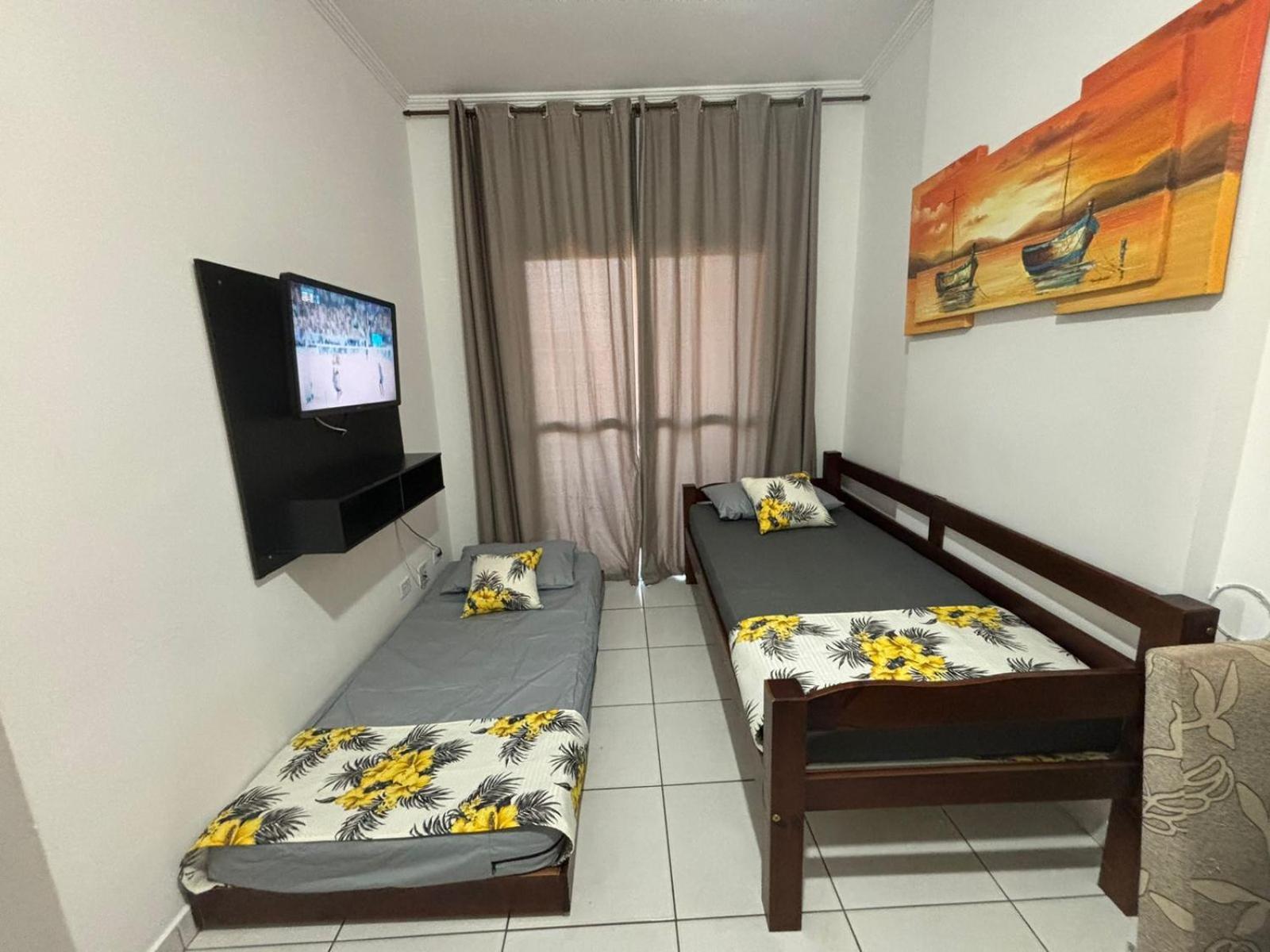 Lindo Apto 300M Praia Da Ocian E Centro - Vista Mar- Varanda Sacada - Wi-Fi 300 Mbps - Vaga De Garagem - Acomoda Ate 6 Pessoas Apartment Praia Grande  Exterior photo