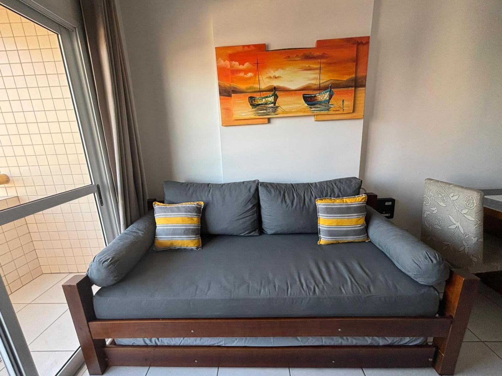 Lindo Apto 300M Praia Da Ocian E Centro - Vista Mar- Varanda Sacada - Wi-Fi 300 Mbps - Vaga De Garagem - Acomoda Ate 6 Pessoas Apartment Praia Grande  Exterior photo
