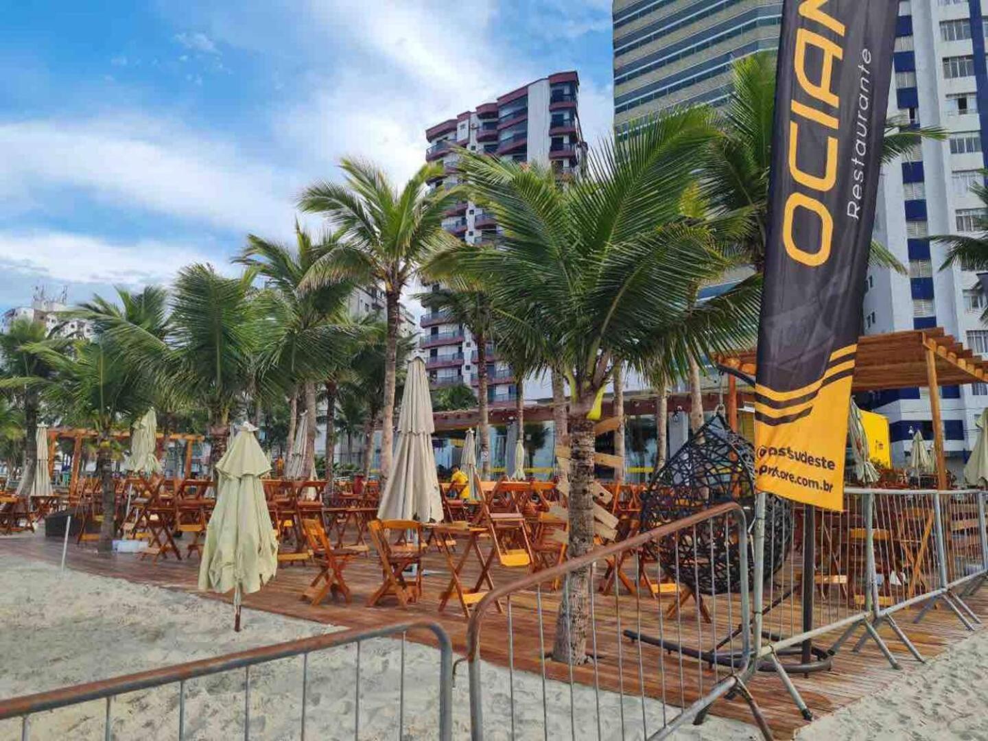 Lindo Apto 300M Praia Da Ocian E Centro - Vista Mar- Varanda Sacada - Wi-Fi 300 Mbps - Vaga De Garagem - Acomoda Ate 6 Pessoas Apartment Praia Grande  Exterior photo